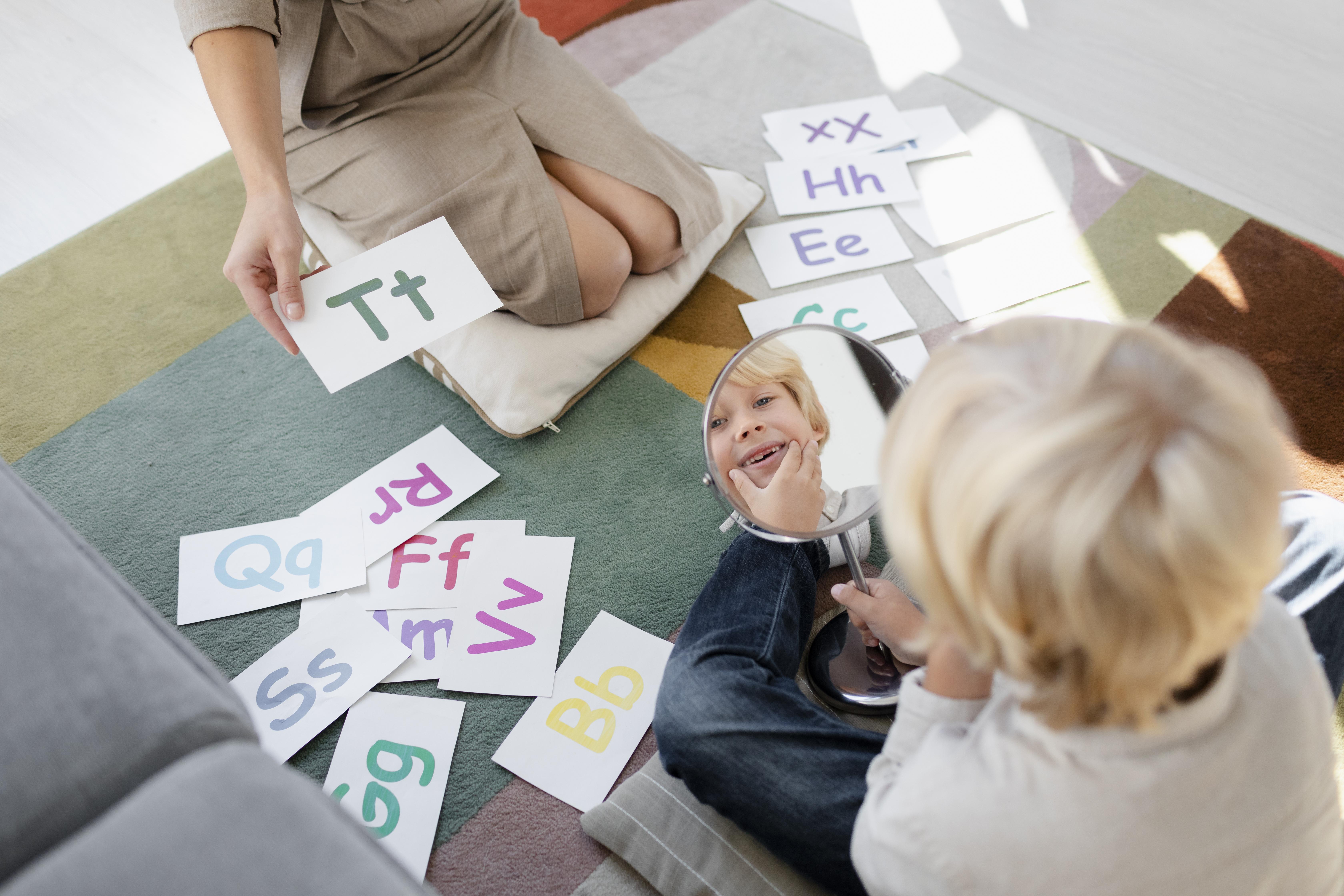 Consciência Fonológica: 7 Estratégias Científicas para Alfabetização Eficaz na Educação Infantil